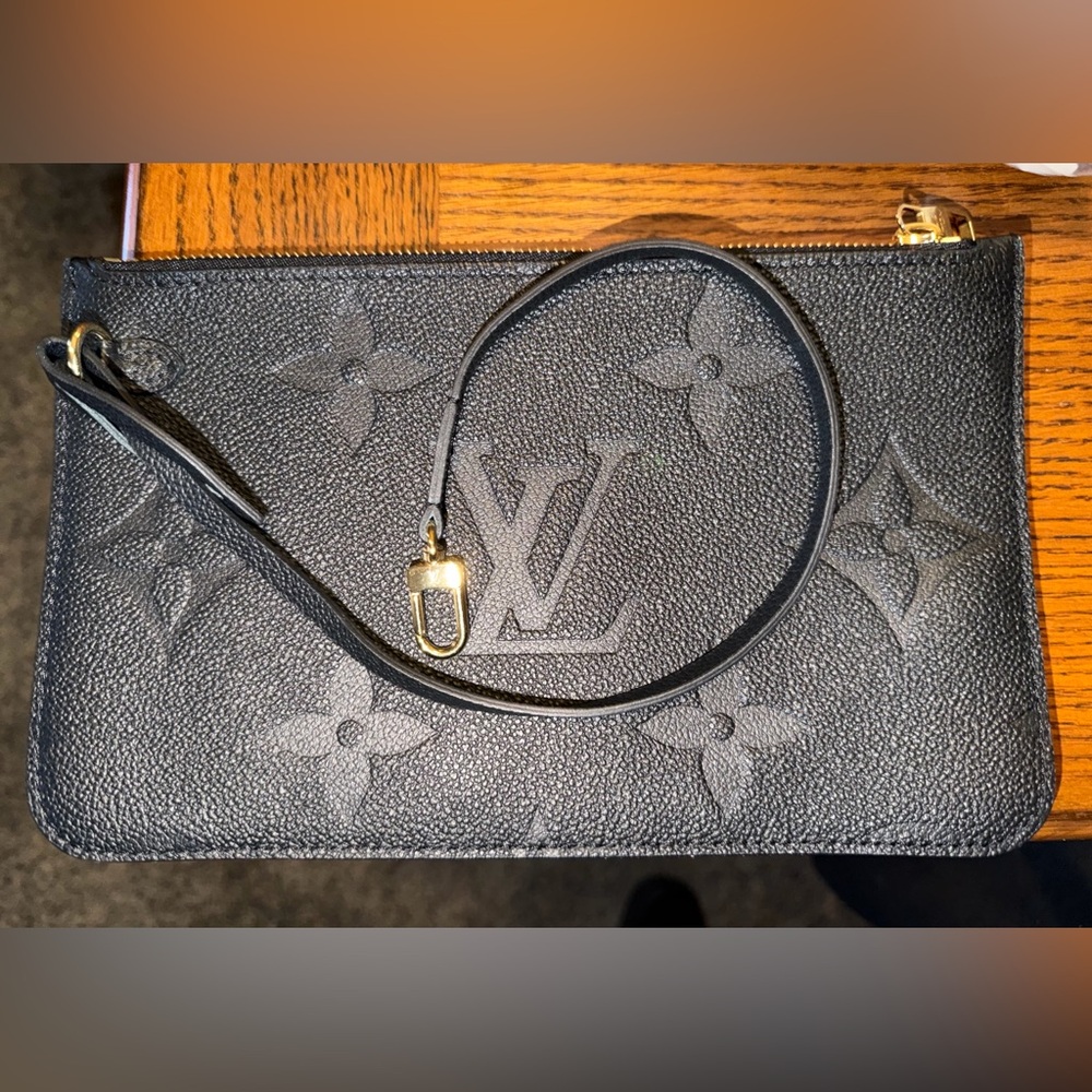 Louis Vuitton Neverfull MM Monogram Empreinte Leather POUCH/ CLUTCH 🆕